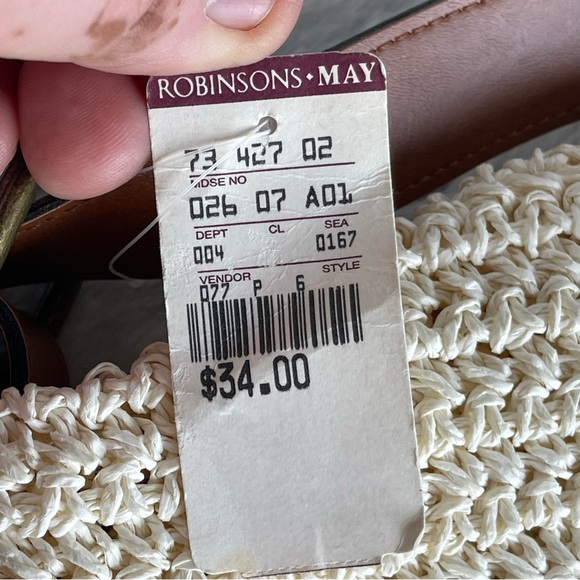 Vintage MAGID Paper straw tote. From Robisons May Store . - Picture 12 of 12